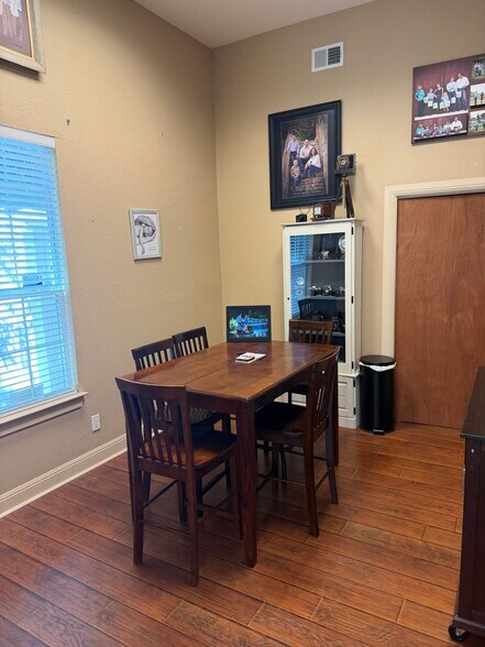 More Photos Of 3214 Great Valley Dr, Cedar Park Office For Lease