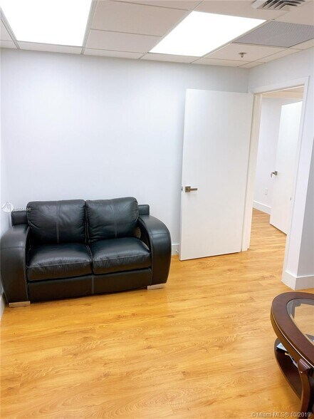 More Photos Of 1110 Brickell Ave, Miami Office For Lease