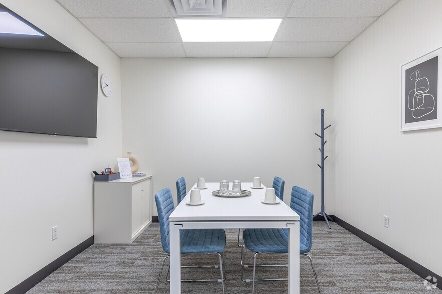 More Photos Of 7 Briercroft Office Park, Lubbock Coworking Space