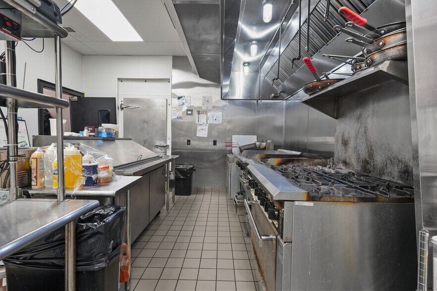 1294 chalkstone ave providence ri 02908 restaurant for sale