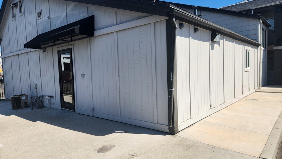 More Photos Of 380 W 7200 S, Midvale Hotel For Lease