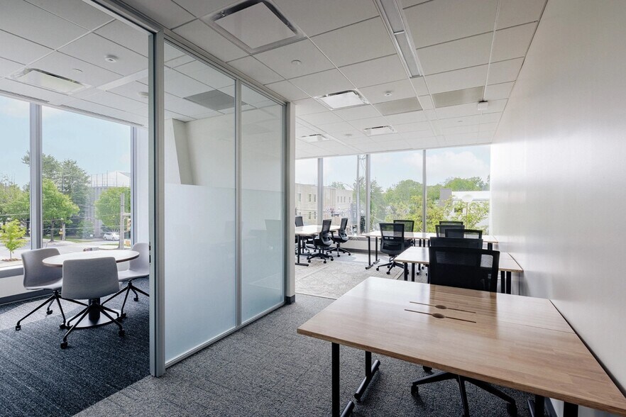 More Photos Of 4500 East West Hwy, Bethesda Coworking Space