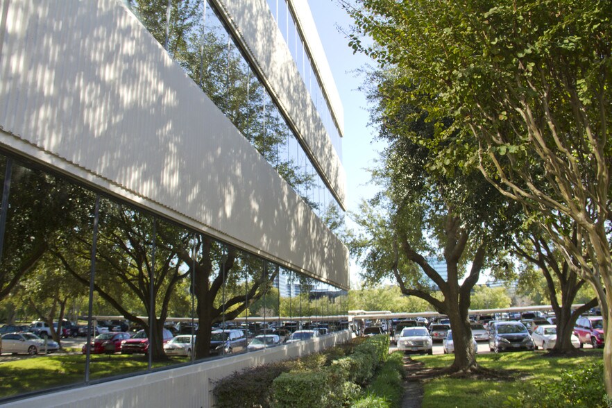 More Photos Of 10550 Richmond Ave, Houston Office For Lease