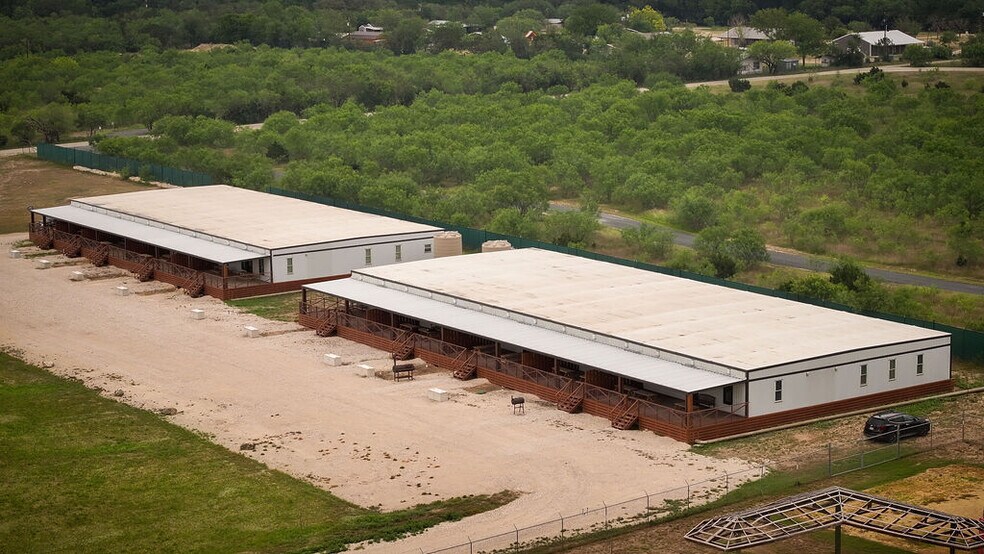 More Photos Of 7070 S US Highway 83, Concan Hotel For Sale