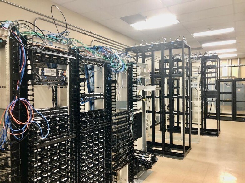 More Photos Of 4501 N Superior Dr, Muncie Industrial For Lease