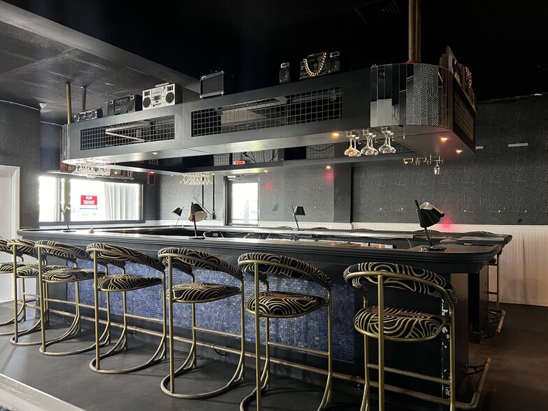 More Photos Of 701-709 NE 79th St, Miami Storefront Retail Office For Sale