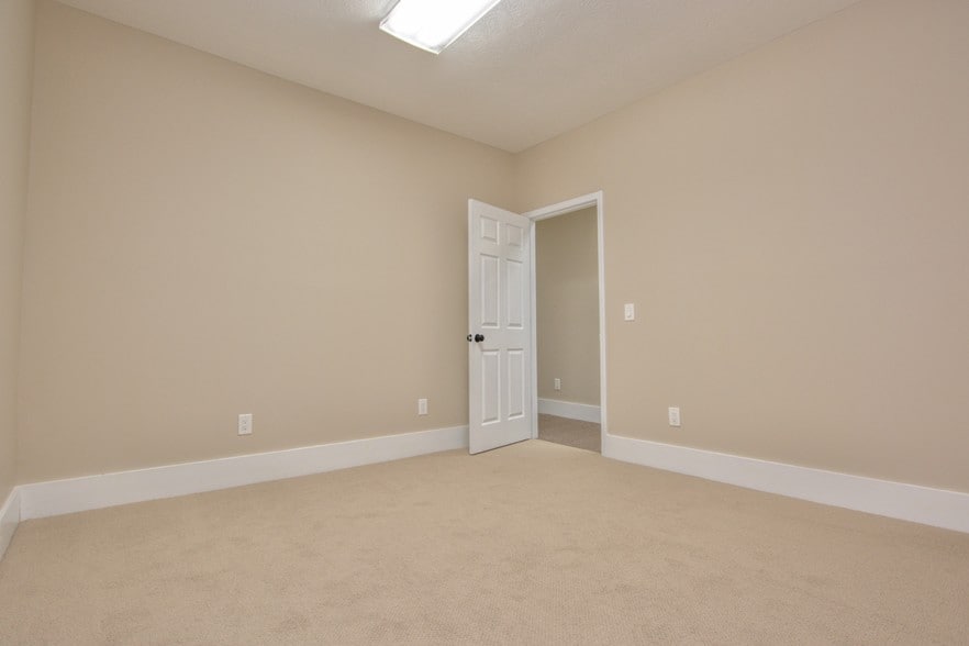 More Photos Of 401 Bankhead Hwy, Carrollton Office For Lease