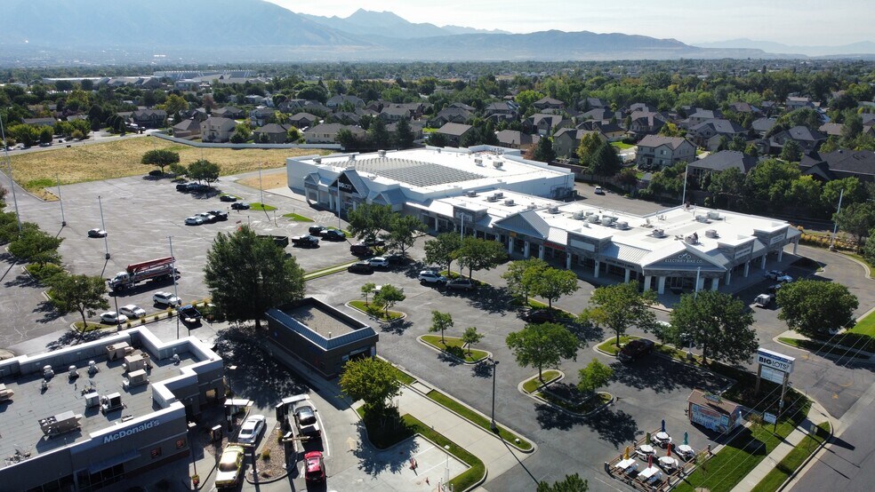 More Photos Of 3927-3961 W 9000 S, West Jordan Storefront For Lease