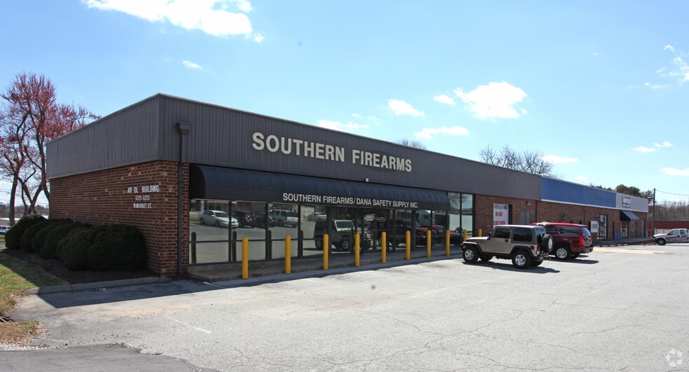 More Photos Of 5221-5223 W Market St, Greensboro Unknown For Lease