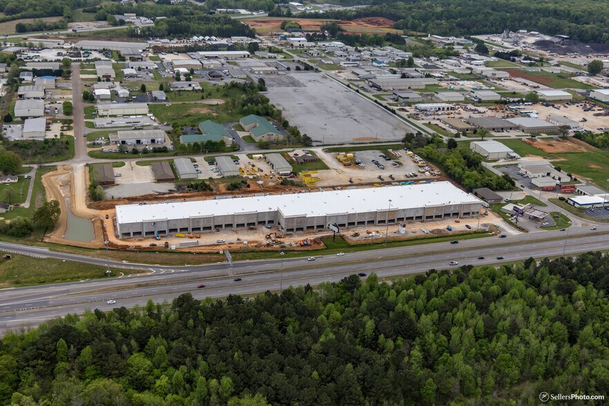 More Photos Of 6358 Research Park Blvd NW, Huntsville Distribution For Lease