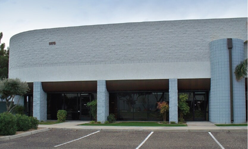 More Photos Of 5260 W Phelps Rd, Glendale Unknown For Lease