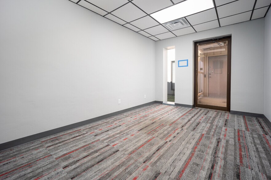 More Photos Of 2805 Broce Dr, Norman Warehouse For Sale