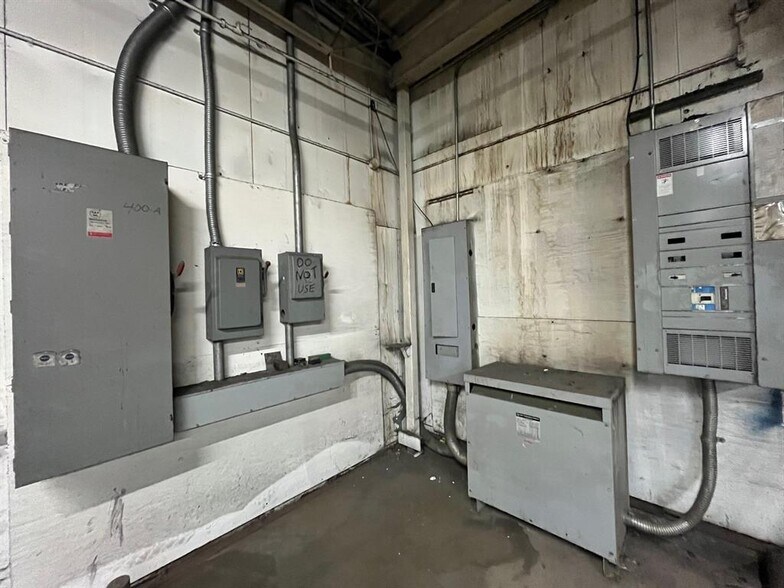 More Photos Of 53 Canal St, Greenville Manufacturing For Sale