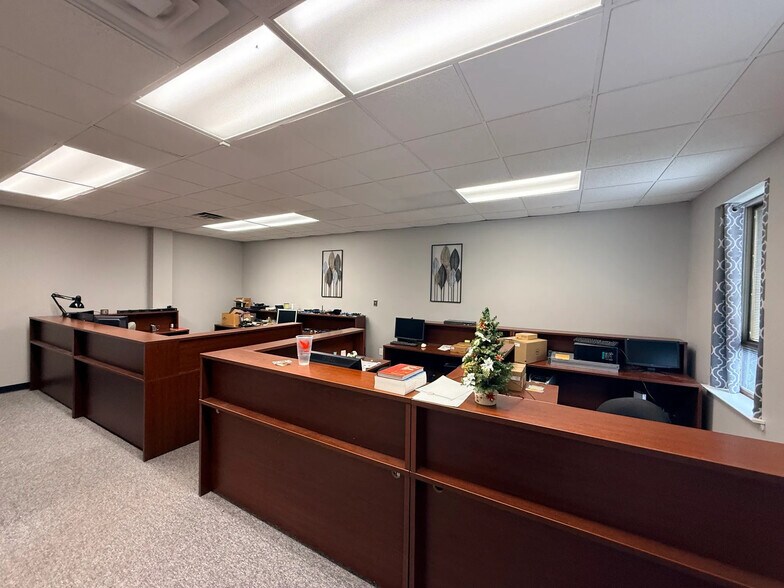 More Photos Of 1240 West Chester Pike, West Chester Office For Sale