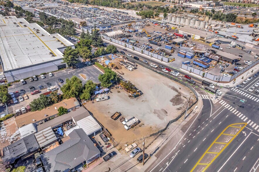 More Photos Of 1090 Commercial st, San Jose Land For Sale