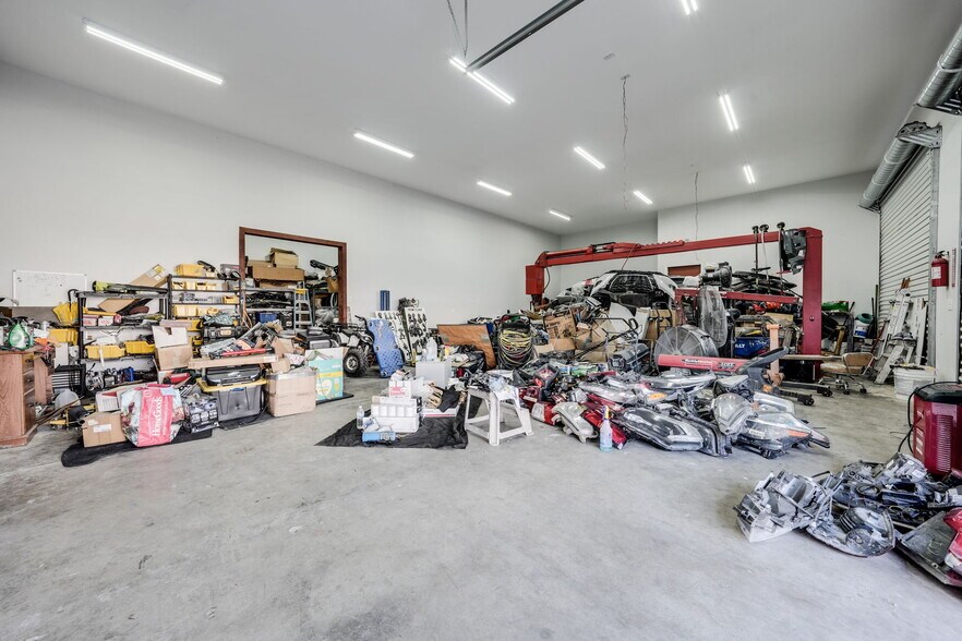 More Photos Of 2661 Walnut Hill Ln, Dallas Auto Dealership For Sale