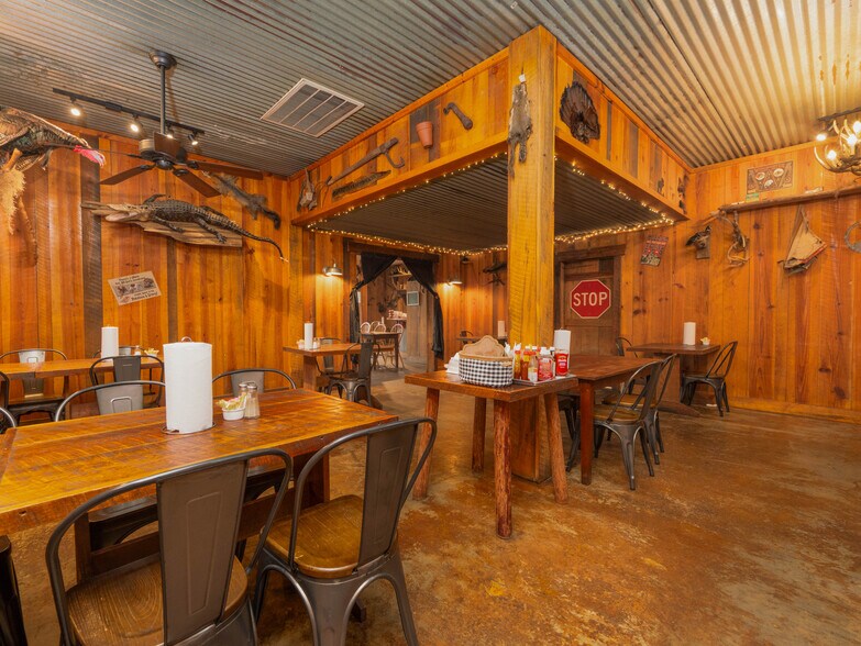 More Photos Of 340 Northview Dr, Jesup Restaurant For Sale