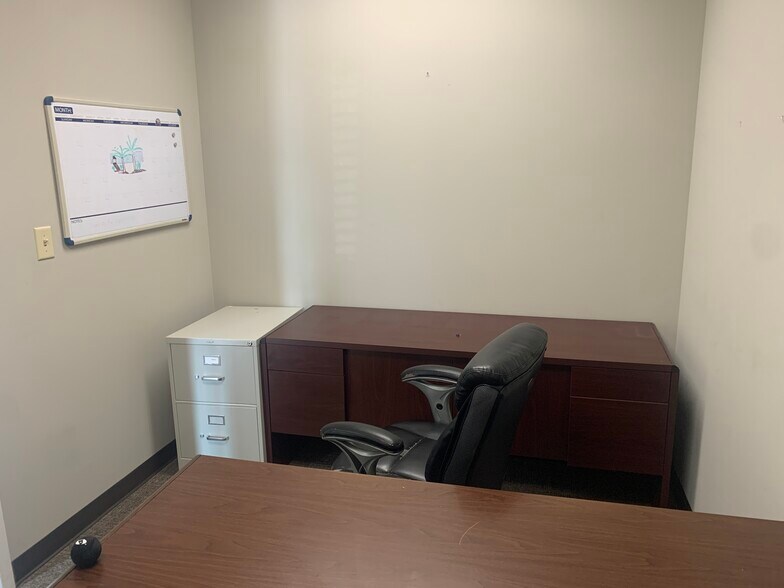 More Photos Of 112 W Athens Pky, Athens Unknown For Lease