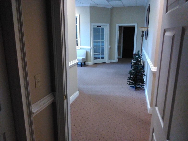 More Photos Of 5 Clusters Ct, Columbia Office For Lease