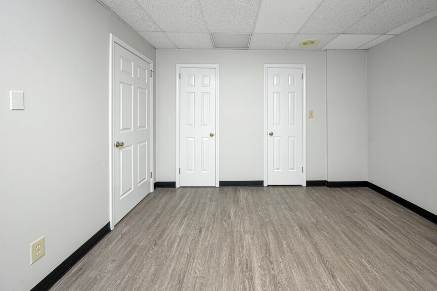 More Photos Of 1572 Montgomery Hwy, Birmingham Office For Lease