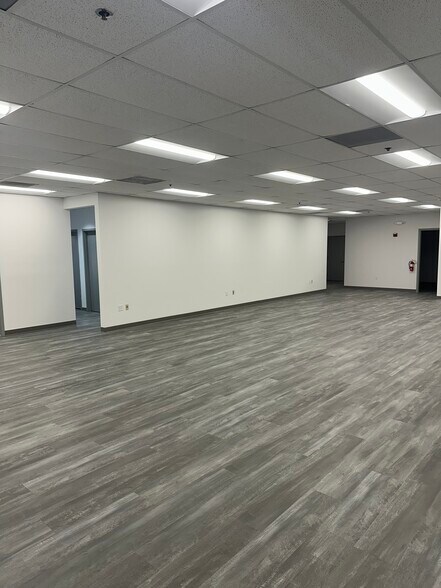 More Photos Of 7050 W State Road 84, Davie Unknown For Lease