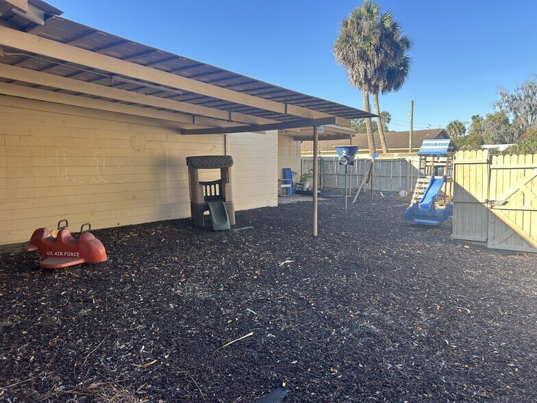 More Photos Of 1210 Saint Johns Ave, Palatka Office For Sale