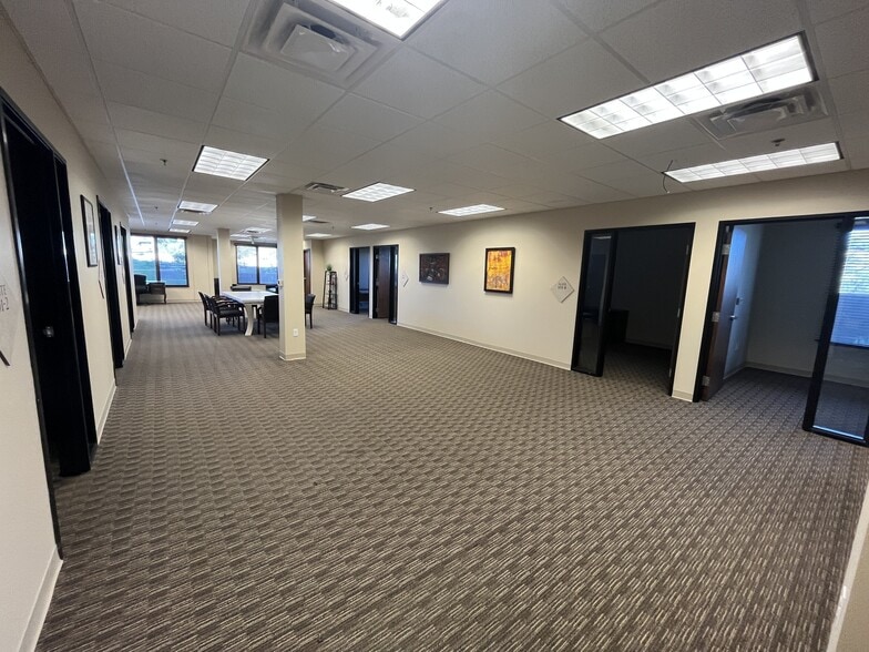 More Photos Of 36600 N Pima Rd, Carefree Office For Lease