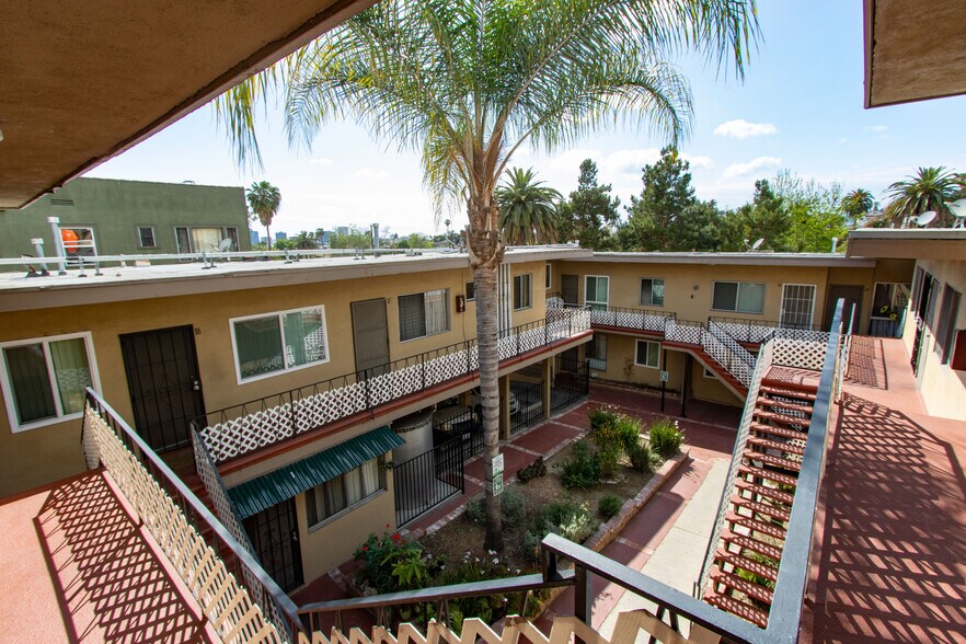 More Photos Of 627 Coronado Ter, Los Angeles Apartments For Sale