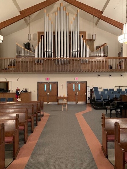 More Photos Of 1819 Reservation Dr, Fort Wayne Religious Facility For Sale