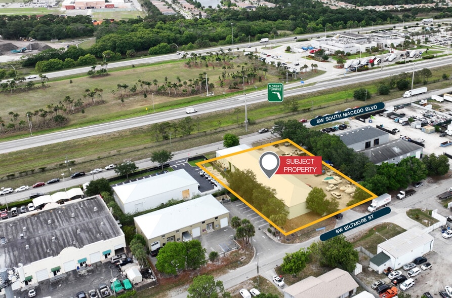 More Photos Of 1337 SW South Macedo Blvd, Port Saint Lucie Service For Lease