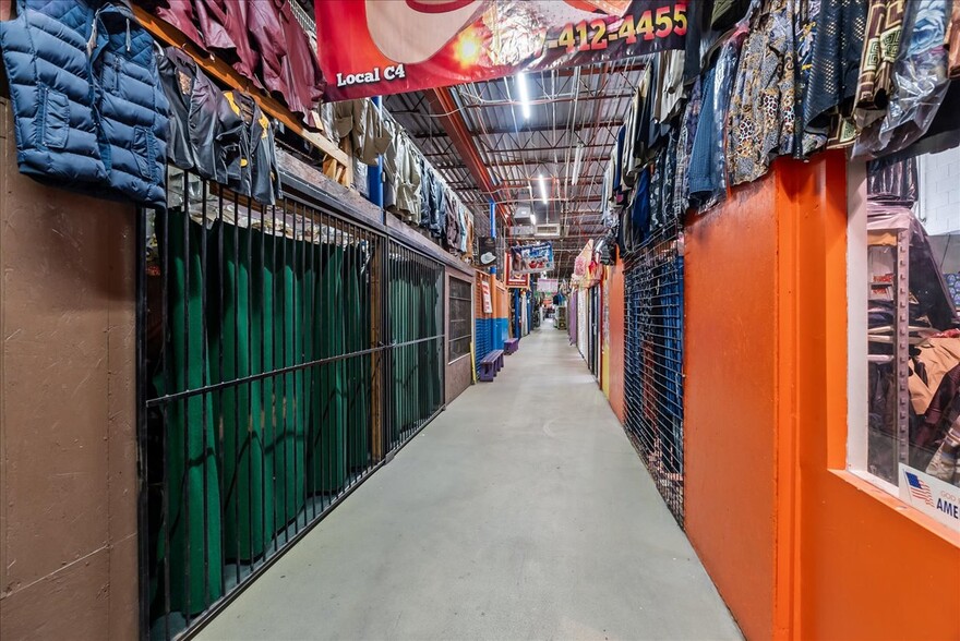 More Photos Of 318 E Long Ave, Fort Worth General Retail For Sale