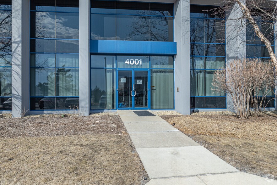 More Photos Of 4001-4021 Rock Creek Blvd, Joliet Distribution For Lease