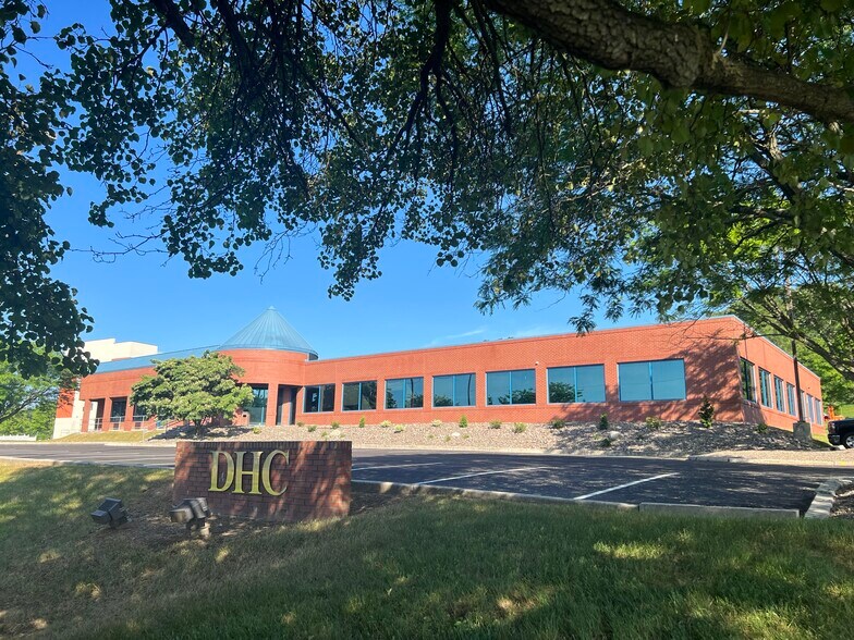 More Photos Of 5021 Louise Dr, Mechanicsburg Office For Sale