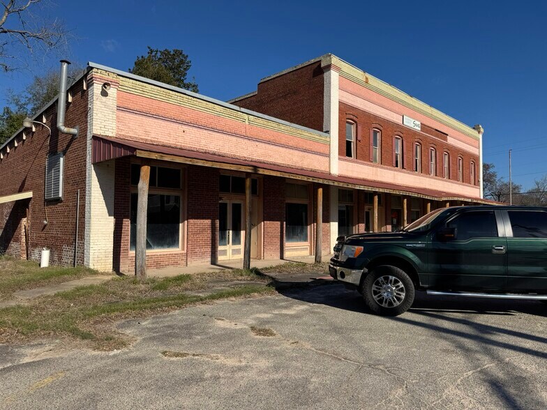 Primary Photo Of 140 Montgomery St, Toomsboro General Retail For Sale