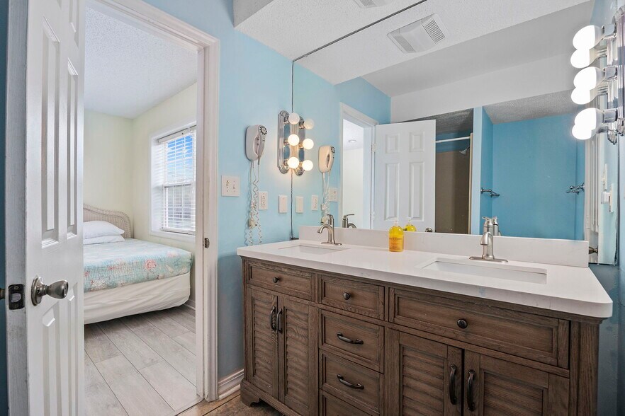 More Photos Of 510 S Ocean Blvd, Surfside Beach Multifamily For Sale