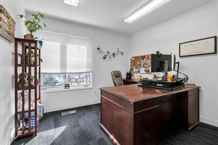 More Photos Of 140 W Main St, Clinton Township Office For Sale