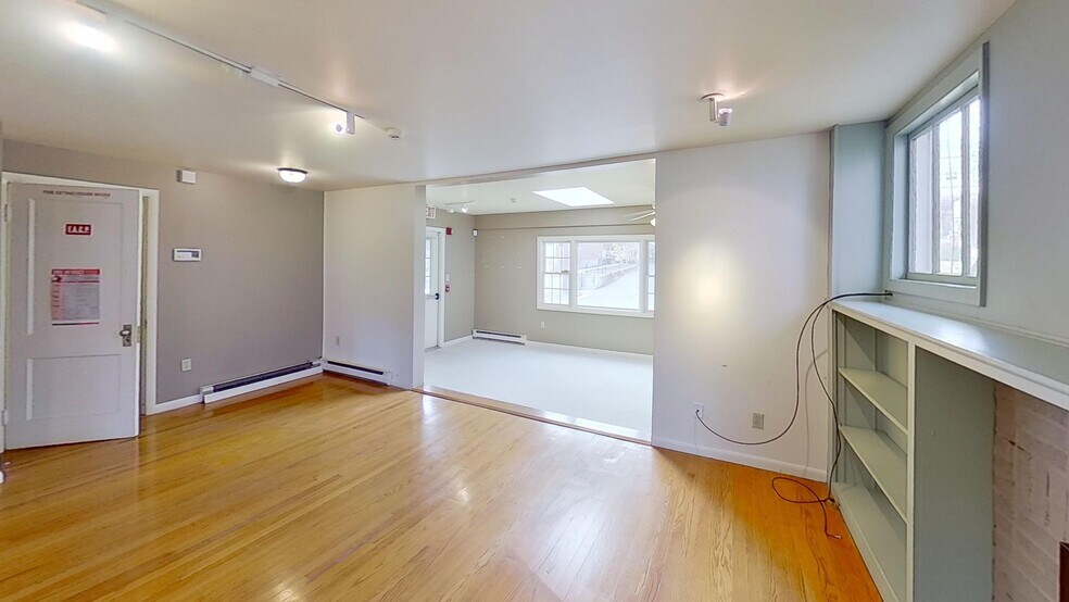 More Photos Of 129 S Sparks St, State College Medical For Lease