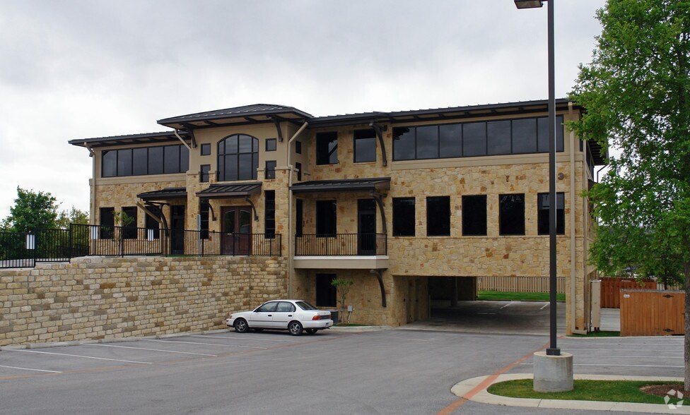 Primary Photo Of 3 Lakeway Centre Ct, Austin Medical For Lease