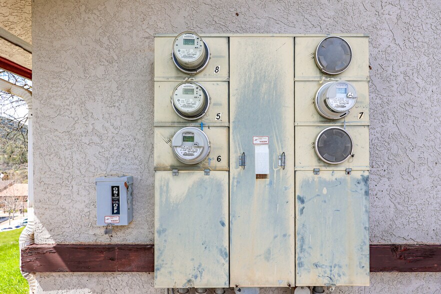 More Photos Of 5320 State Highway 49, Mariposa Office Residential For Sale