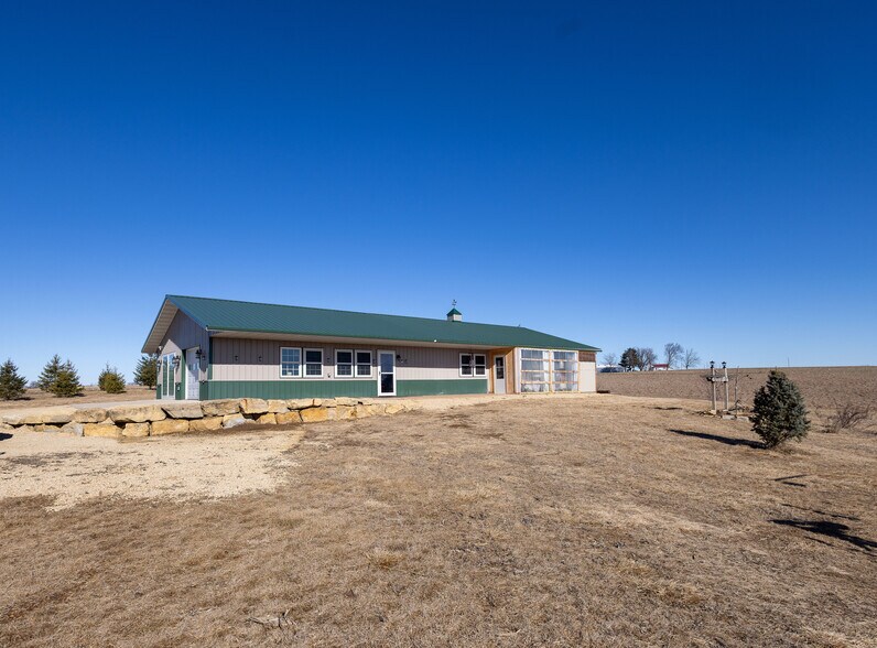 More Photos Of 6209 Cassidy Rd, Mineral Point Light Manufacturing For Sale