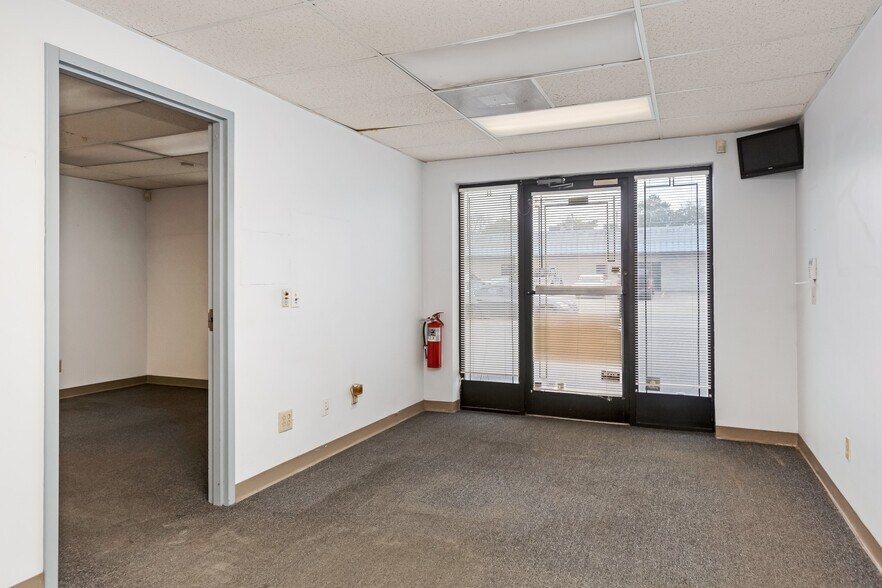 More Photos Of 1024-1026 3rd Ave S, Nashville Warehouse For Sale