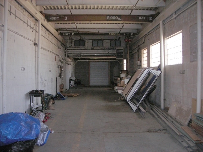 More Photos Of 1415 1st Ave, Mankato Showroom For Sale