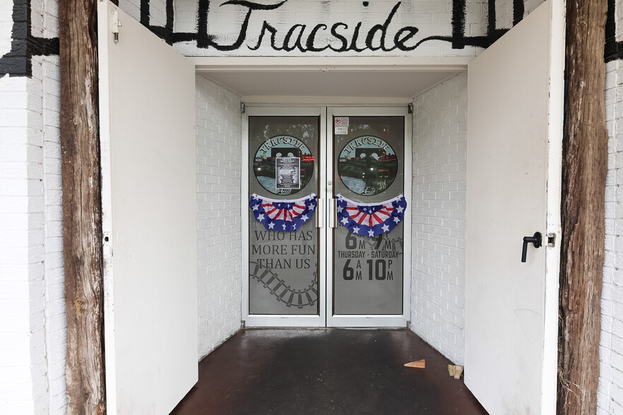 More Photos Of 327 Railroad Ave, Tracy City General Retail For Sale