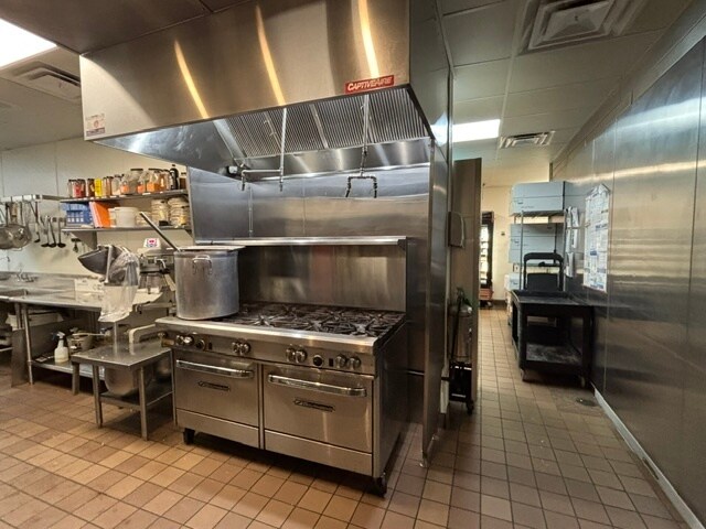 More Photos Of 6629 NW Expressway, Oklahoma City Fast Food For Lease