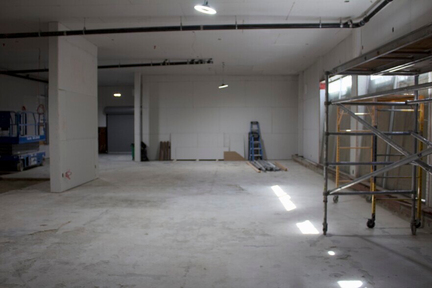 More Photos Of 2400 Broadway, Oakland General Retail For Lease