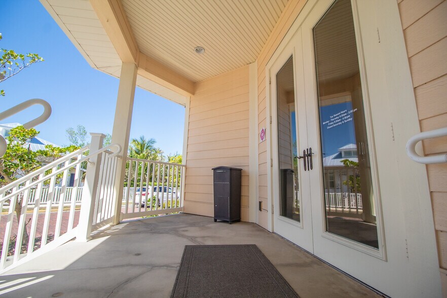 More Photos Of 334 W Olympia Ave, Punta Gorda Office For Sale