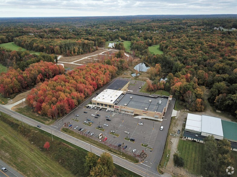 More Photos Of 7993-8023 Crile Rd, Concord Township Storefront For Lease