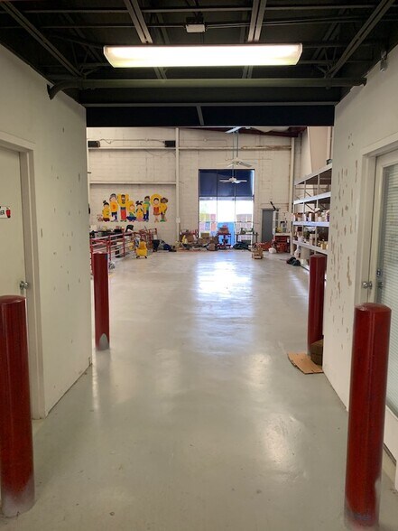 More Photos Of 3017 Edenborn Ave, Metairie Freestanding For Sale