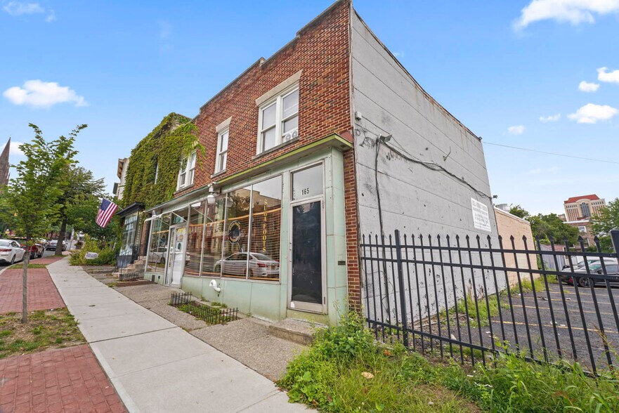 More Photos Of 165 Madison Ave, Albany Storefront Retail Residential For Sale