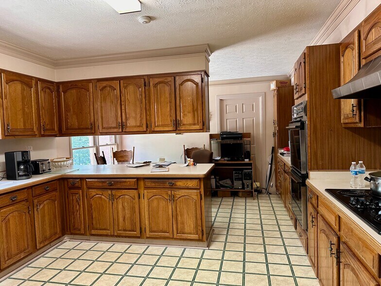 More Photos Of 175 Crowell Rd N, Covington Assisted Living For Sale